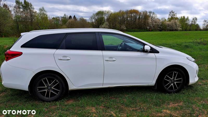 Toyota Auris 1.6 Active - 3