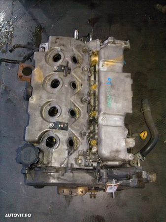 motor toyota  avensis 2001 - 1