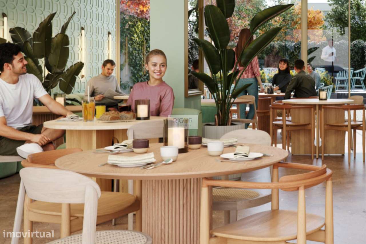 Loja de 82m2 com terraço e jardim exterior a poente a 500mts da praia - Grande imagem: 2/10