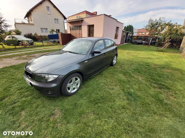 BMW Seria 1 120i - 17