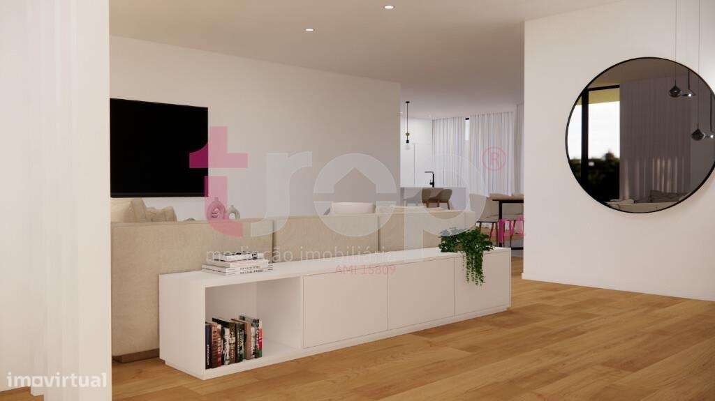 MORADIAS T3+1 EM CONSTRUÇÃO - RORIZ-21