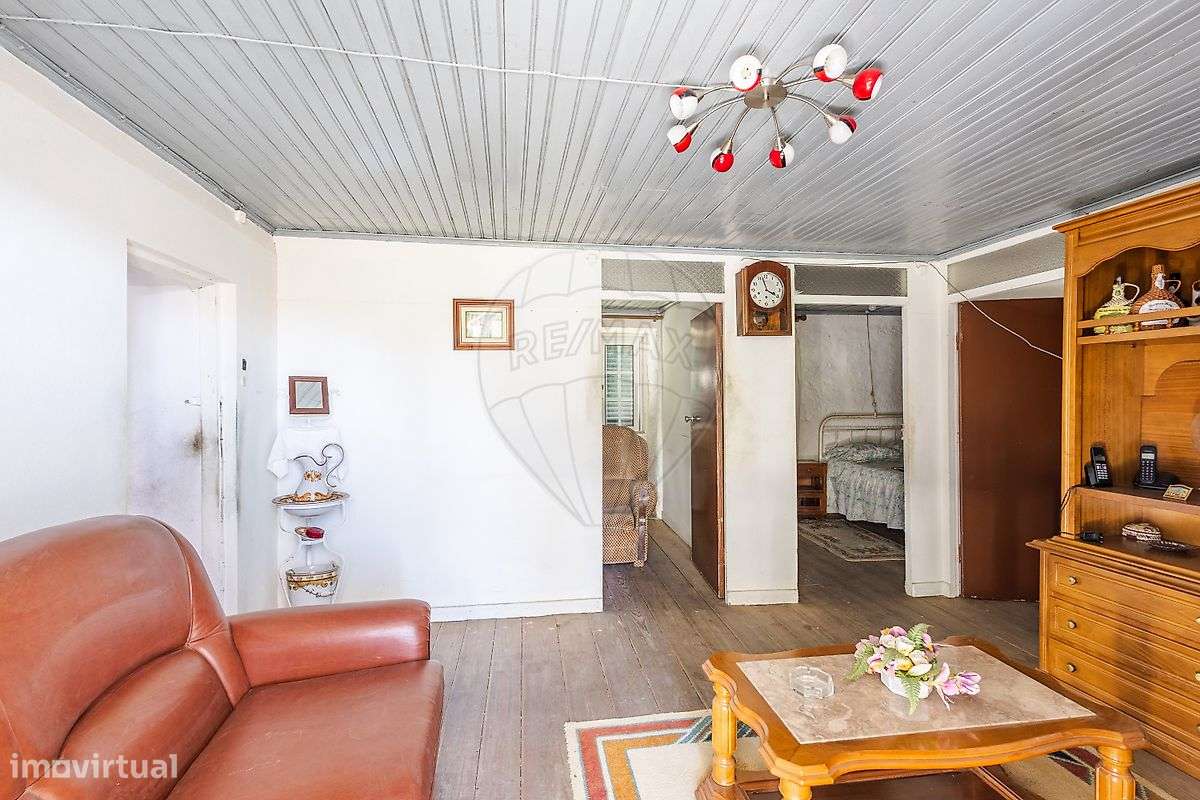 Moradia T2 para venda-18