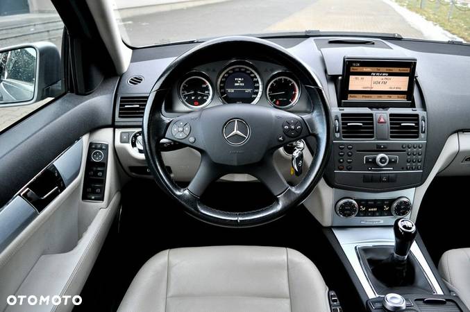 Mercedes-Benz Klasa C 200 CDI BlueEff Avantgarde - 6