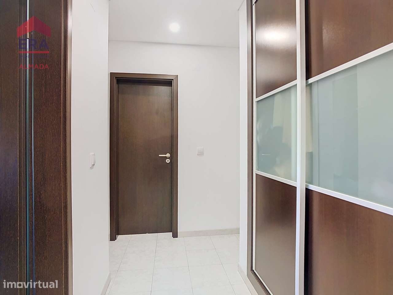 Apartamento T3 com arrecadação-  Vale Flores-7