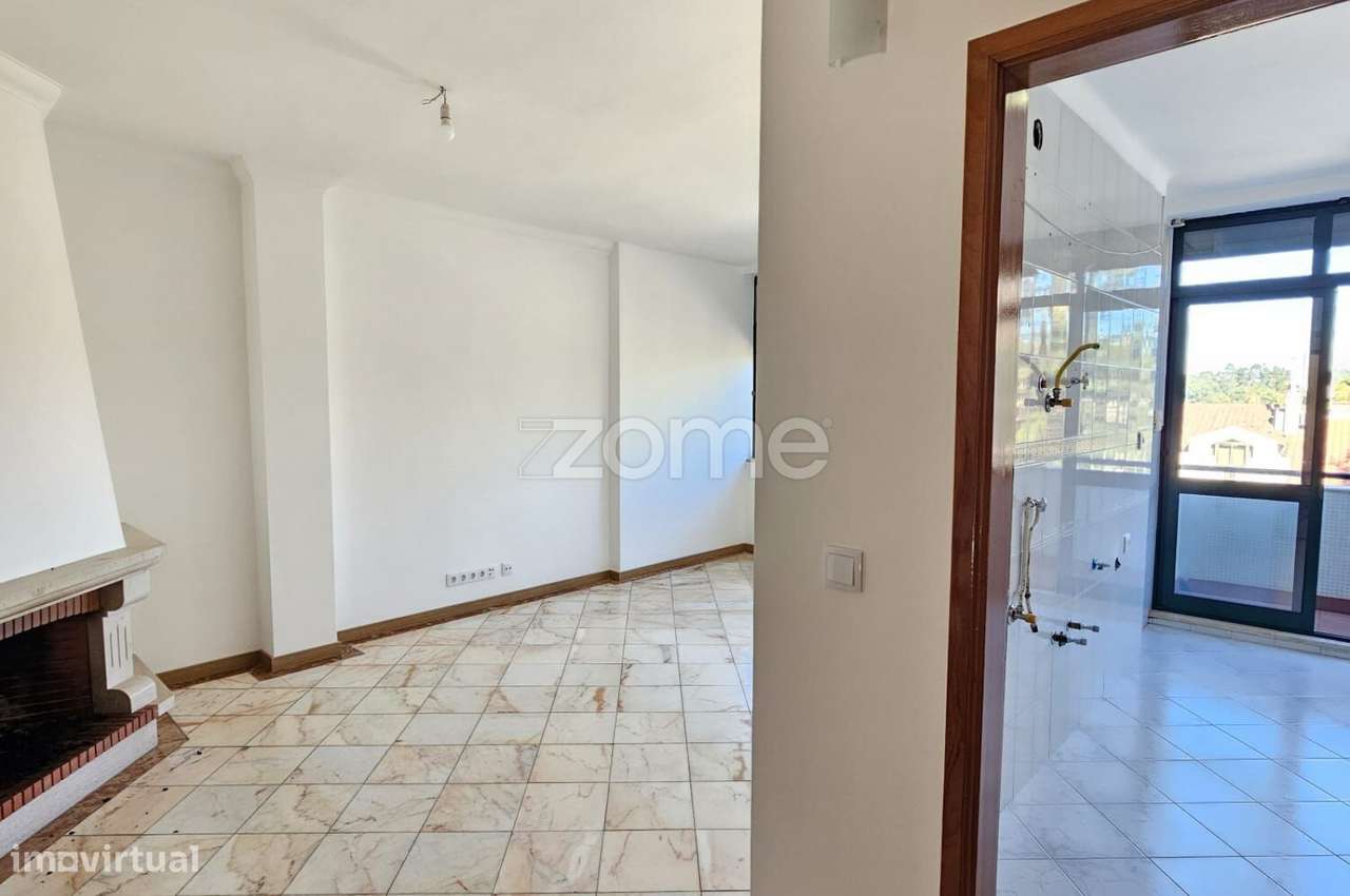 Apartamento T3 Duplex, Centro de Coimbra - Grande imagem: 4/27