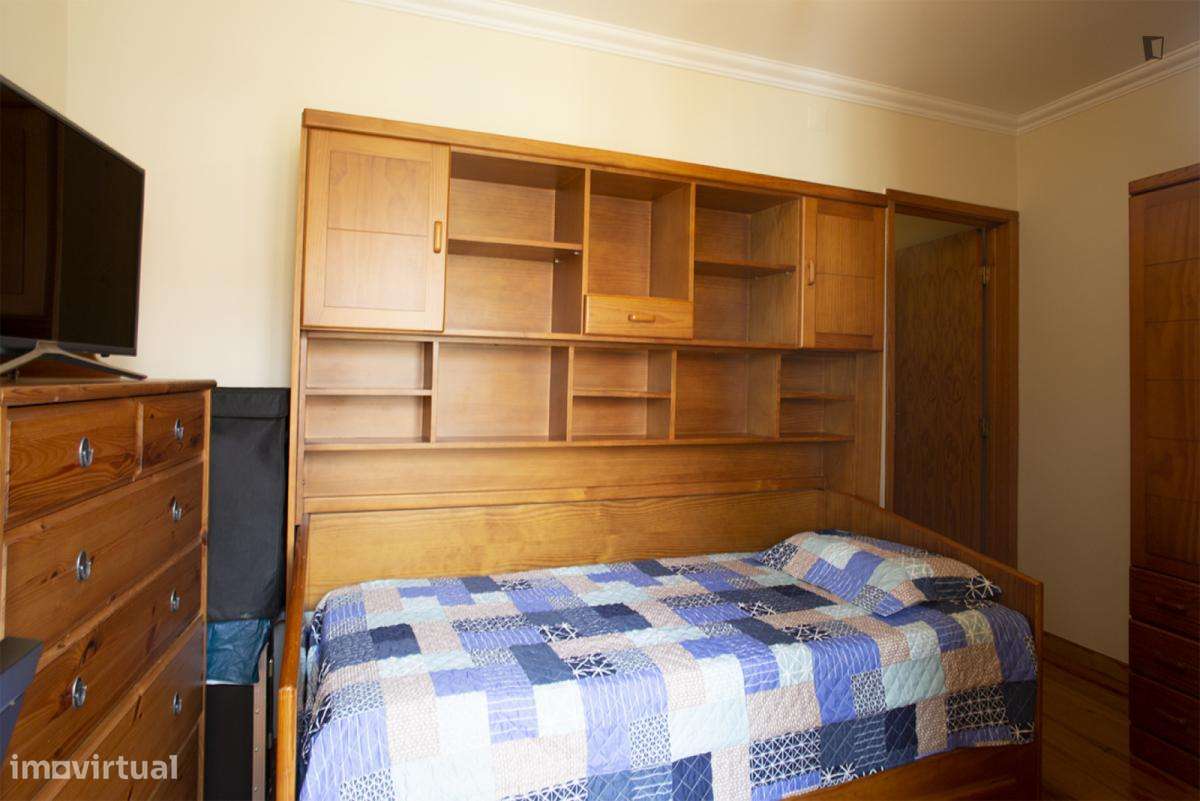 Quarto - localizado em Mouraria Lisbon - Grande imagem: 2/10