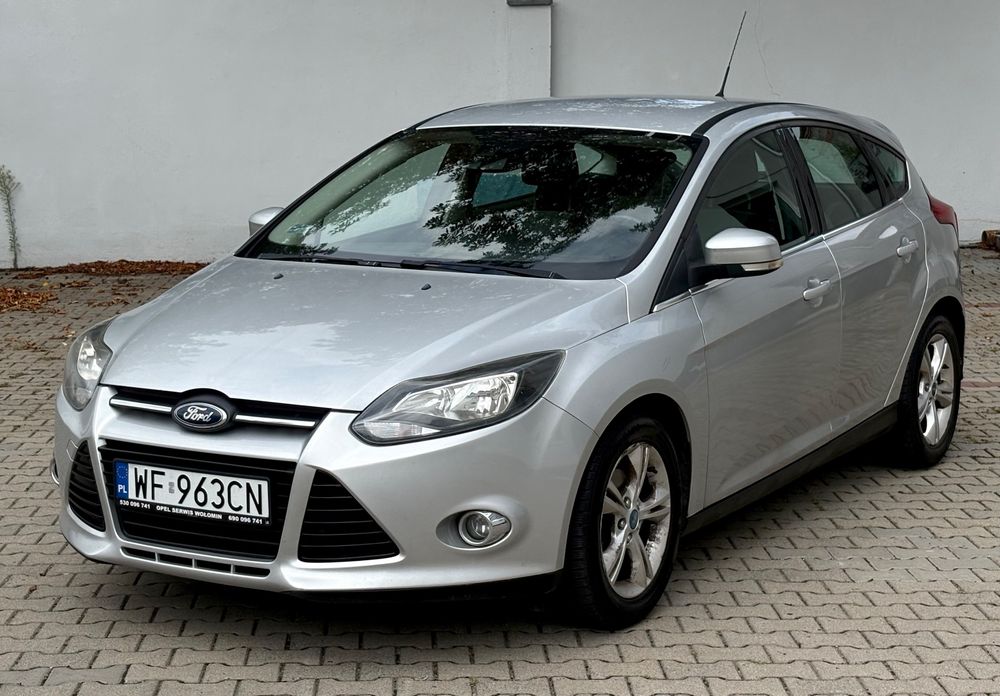 Ford Focus Mk3 (2010-2018) 1.0 EcoBoost Start-Stopp-System Champions Edition 2014