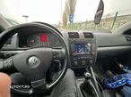 Volkswagen Golf - 6