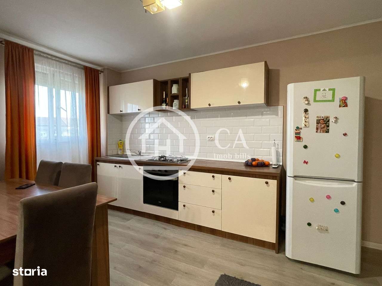 Apartament de vânzare cu 3 camere în zona Rogerius, Oradea - Imagine principală: 5/15