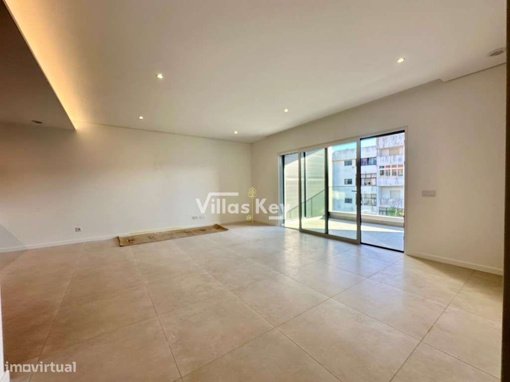 Apartamento com piscina e garagem box T2 Lagos - Grande imagem: 4/27