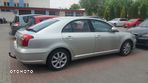 Toyota Avensis 2.0 D-4D Luna - 4