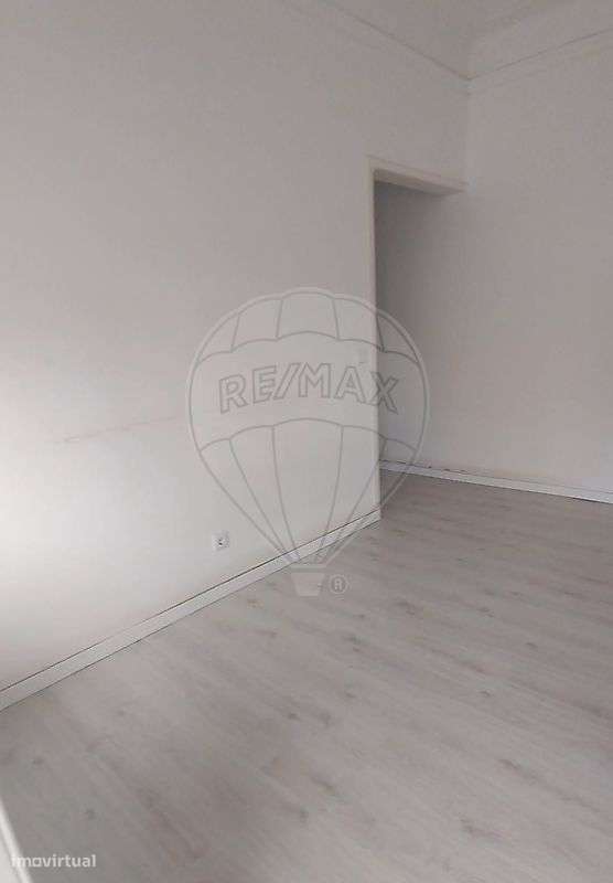 Moradia T1 para arrendamento - Grande imagem: 2/7