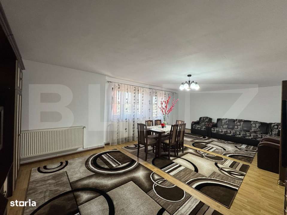 Casa cu 6 camere in Cristur, 287mp - Imagine principală: 4/19