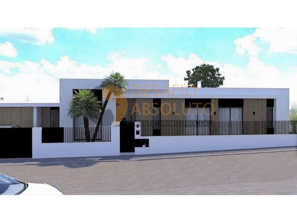 Moradia Isolada Térrea T4, com Piscina e Garagem. Azeitão - Grande imagem: 2/23