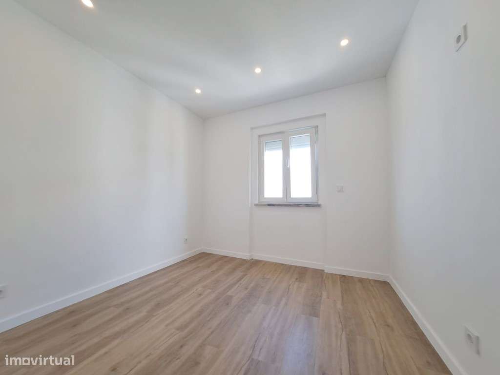 Apartamento T2 para venda em Forte da Casa (junto ao Alverca Park) ...-14