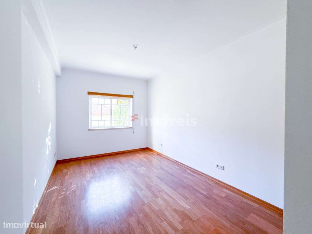 Apartamento T3 novo com garagem-13