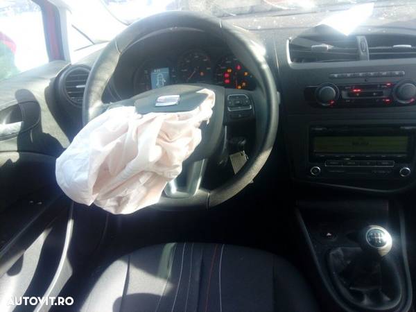 Dezmembrez Seat Leon - 1