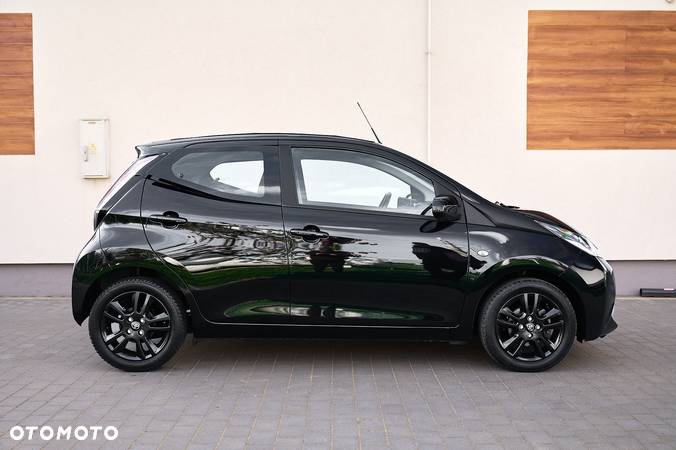 Toyota Aygo x-wave - 13