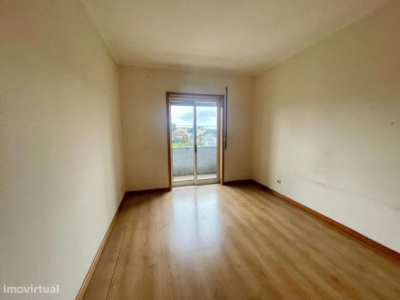 Apartamento T3 em Palmeira – Excelente localização junto ao Kartó - Grande imagem: 4/23