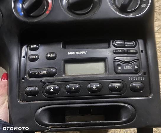 Ford Mondeo Mk2 Radio - 1