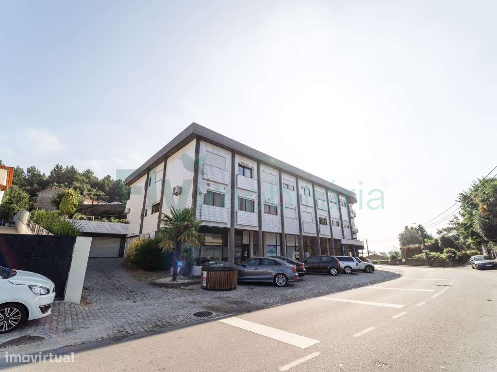 Apartamento T3 com Terraço de 80 m² e Garagem Fechada em Moreira de...-38