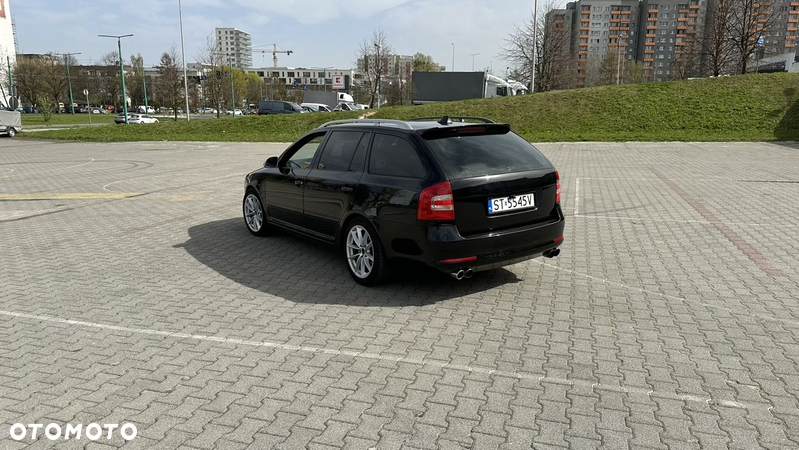 Skoda Octavia 2.0 TFSI RS - 18