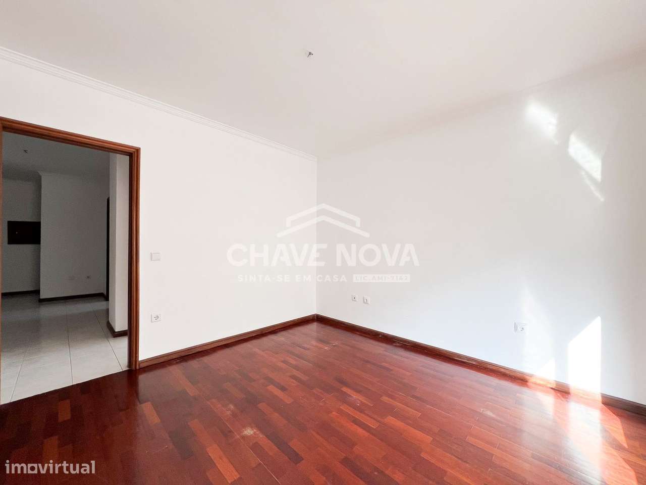 Apartamento T2 com garagem box em Perosinho, Vila Nova de Gaia-9