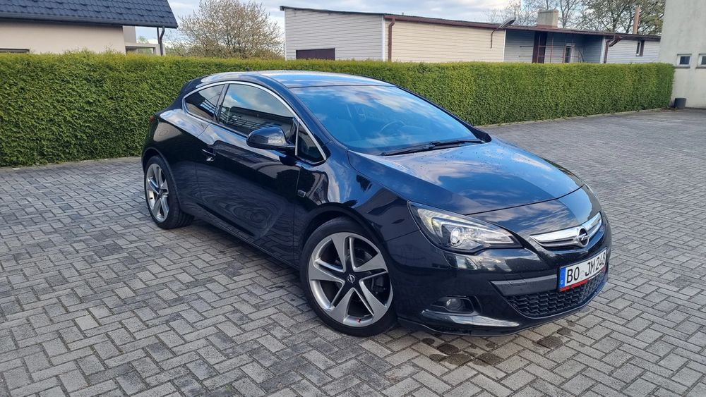 Opel Astra J 1.4 Turbo 2012