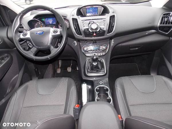 Ford Kuga 2.0 TDCi AWD Titanium - 23