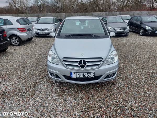 Mercedes-Benz Klasa B 180 BlueEffICIENCY - 2