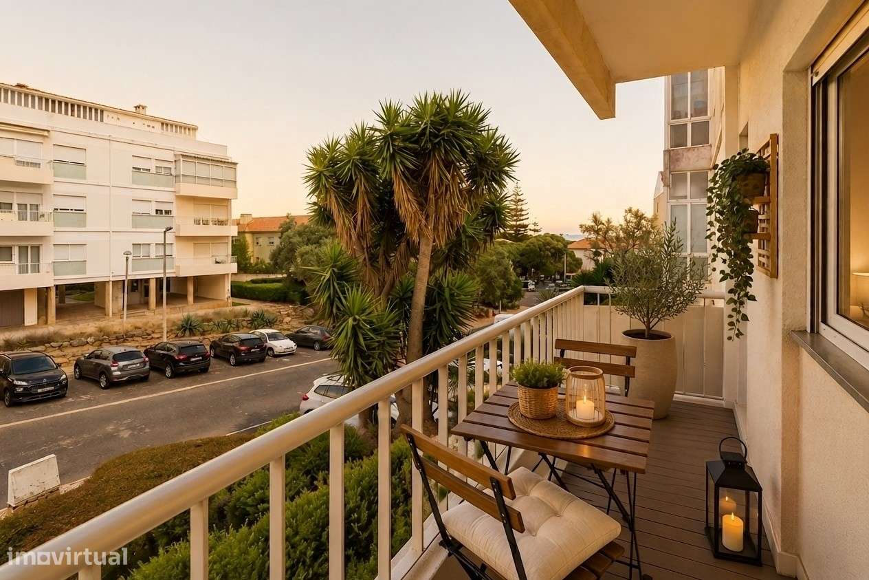 T3 Remodelado com 2 Varandas em Cascais | Pronto a Habitar-2