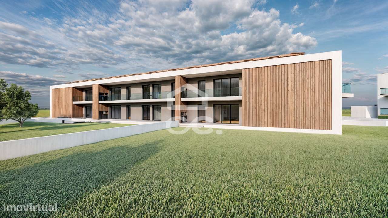 Apartamento T3 com terraço e um logradouro com 157m2, em construção em-14