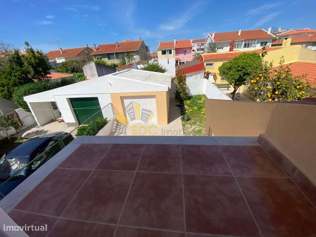 Moradia T3 - Remodelada com 2 frentes no centro de Mem Martins | Nã...-27