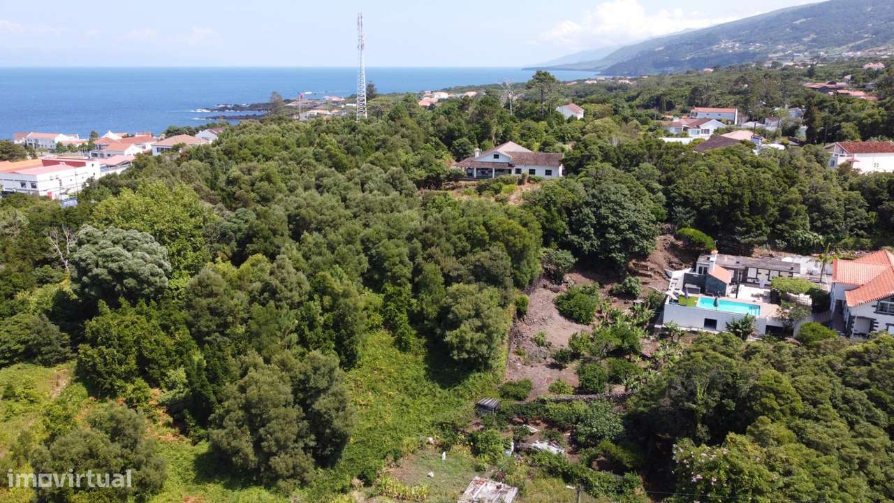 Ruina para reconstrução em Sao Roque do Pico-13