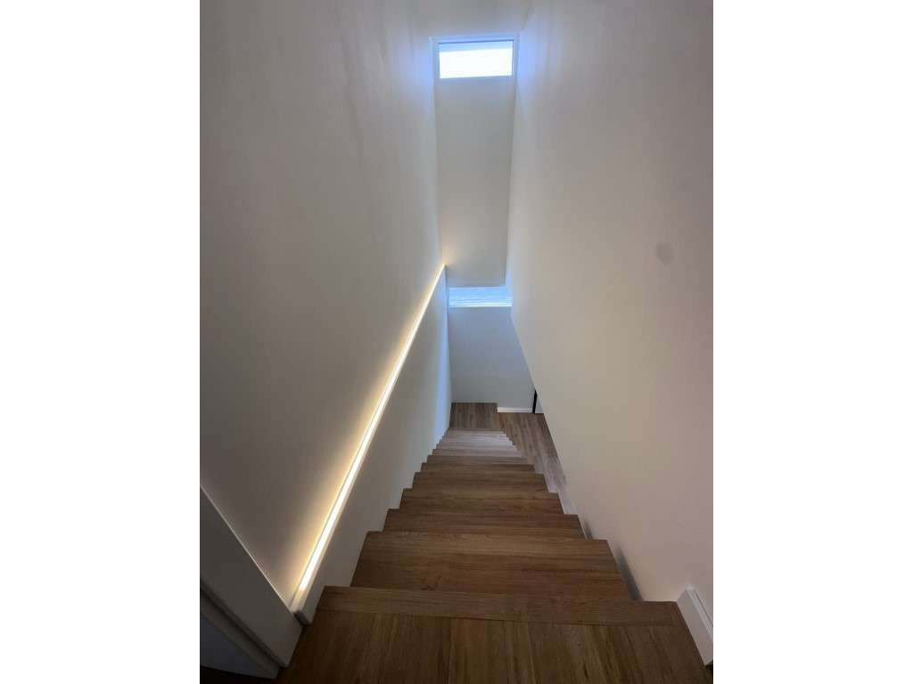 Moradia de Luxo V5 - Conforto, Modernidade e Elegância-7