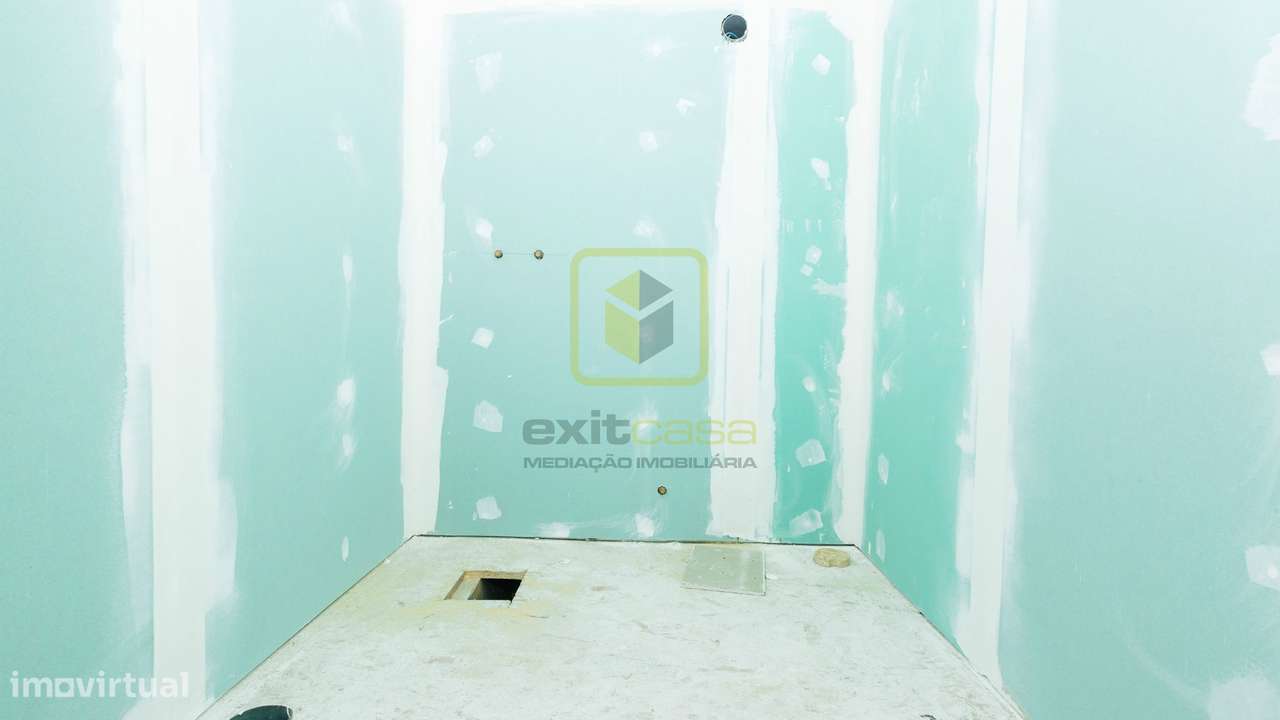 Moradia T4 remodelada-17