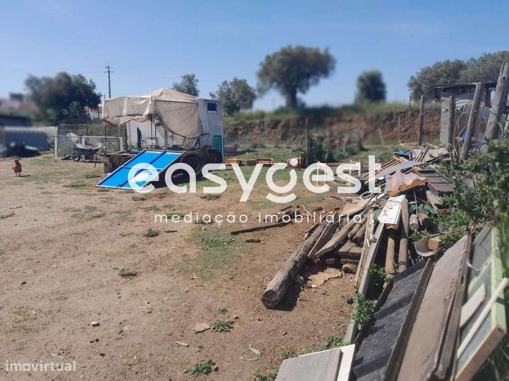 Terreno Rústico em Beja com bons acesso ideal para Estaleiro - Grande imagem: 2/12