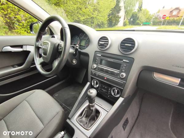 Audi A3 1.6 TDI DPF Ambition - 17