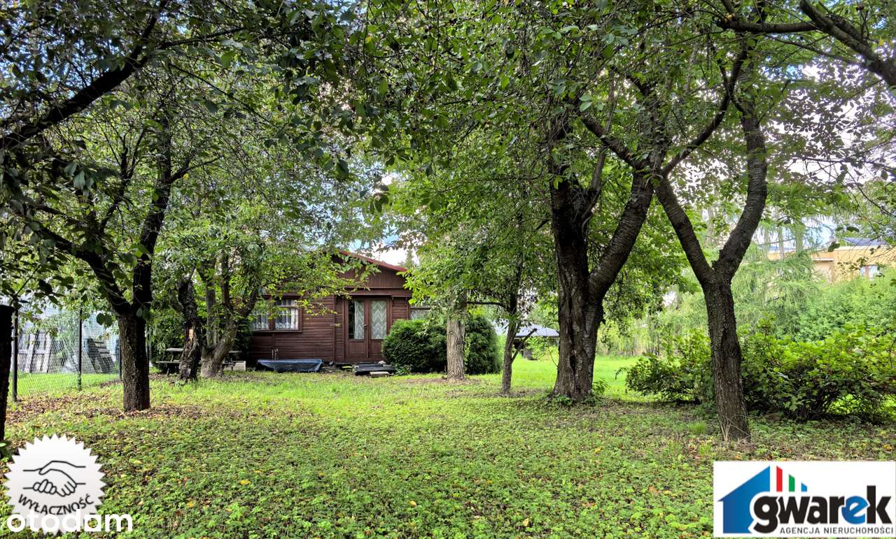 Uzbrojona Działka Budowlana z  garażem i domkiem letniskowym Trzyciąż-9