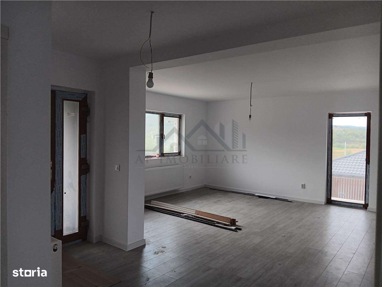 Barnova CASA PARTER su 101mp 4cam 2 bai 450mp teren toate utilitatile - Imagine principală: 5/12