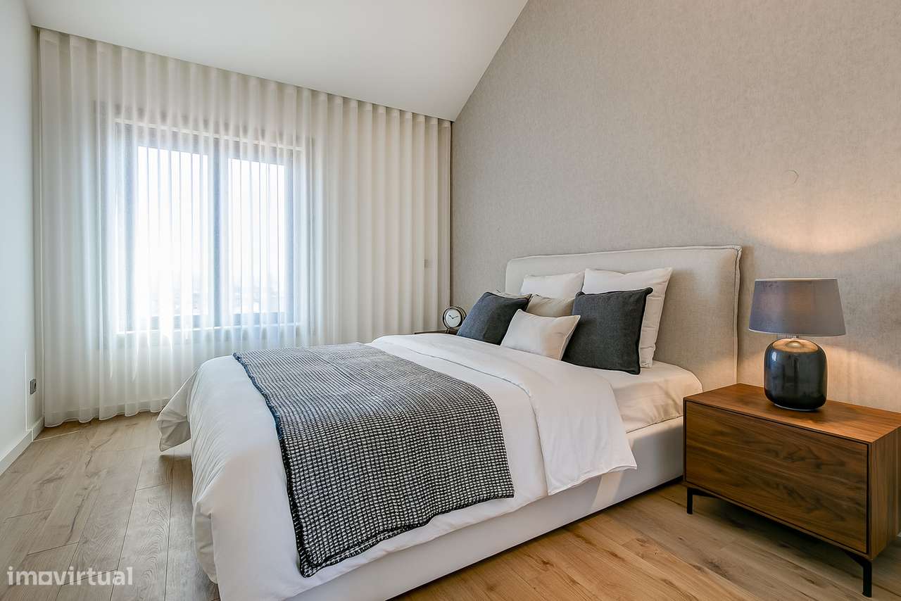 Apartamento T2 Duplex - Porto Renovato - Av. Fernão de Magalhães 210 - Grande imagem: 4/14