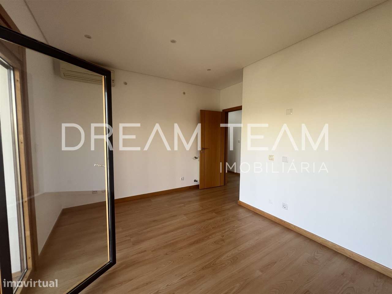 Apartamento T3 Venda em Odivelas,Odivelas-17