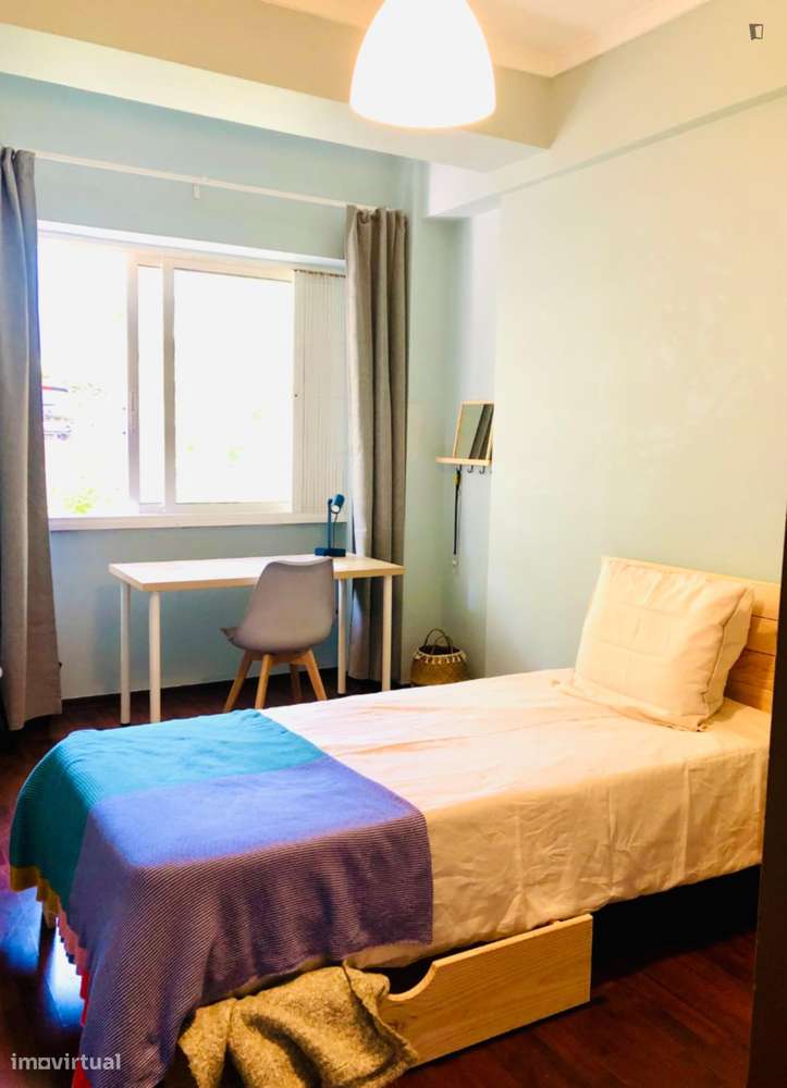 Quarto - localizado em Sete Rios Lisbon - Grande imagem: 2/11