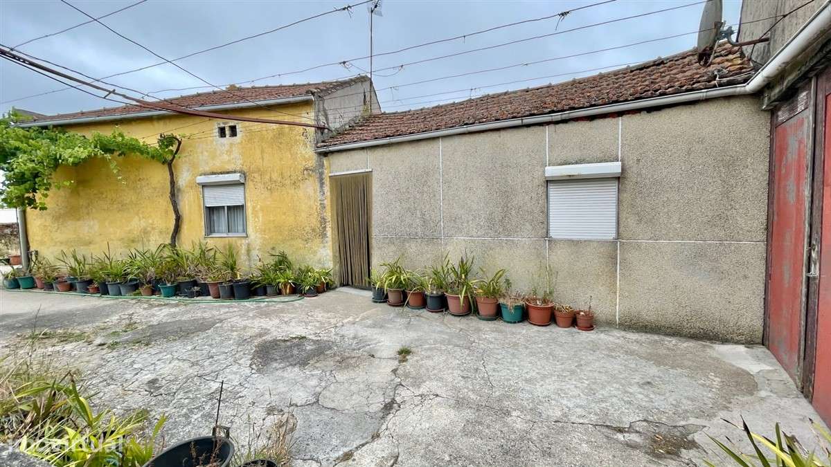 Casa T2 para remodelar-Beiriz-Póvoa de Varzim-9