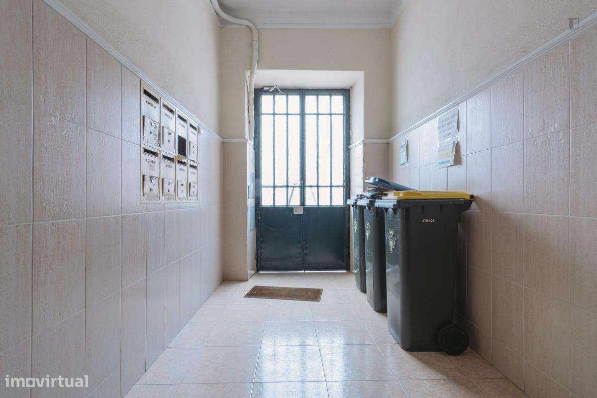 Quarto - localizado em Entrecampos Lisbon - Grande imagem: 4/6