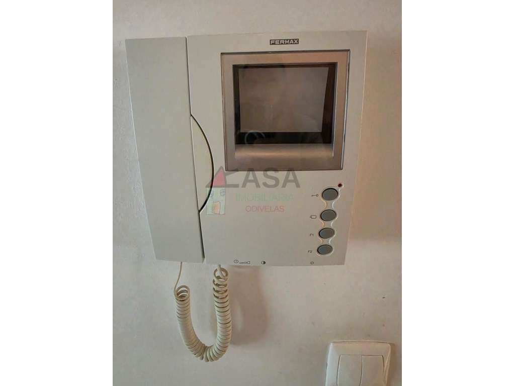 Moradia T4 com Garagem de 48 m² e Mais de 120 m² de Logradouro-55