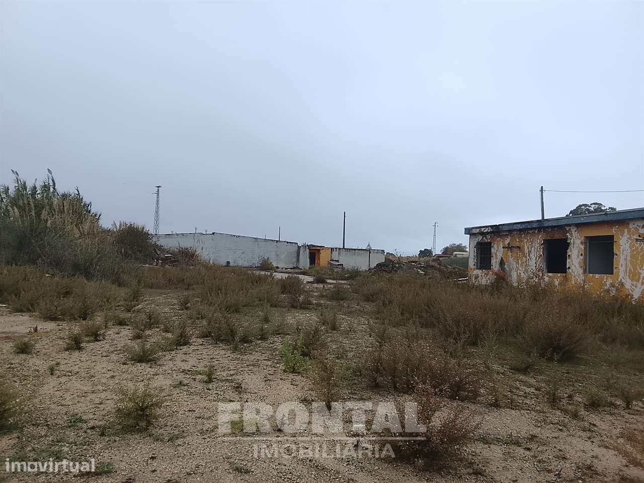 Terreno Industrial Plano – 7.200 m² | Perto do porto de Leixões | Zona-9