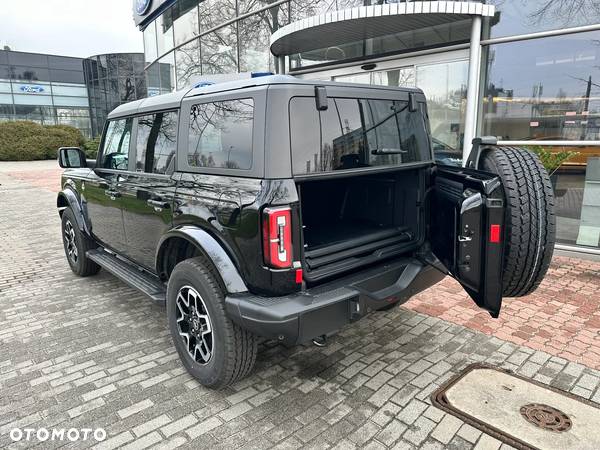 Ford Bronco - 5