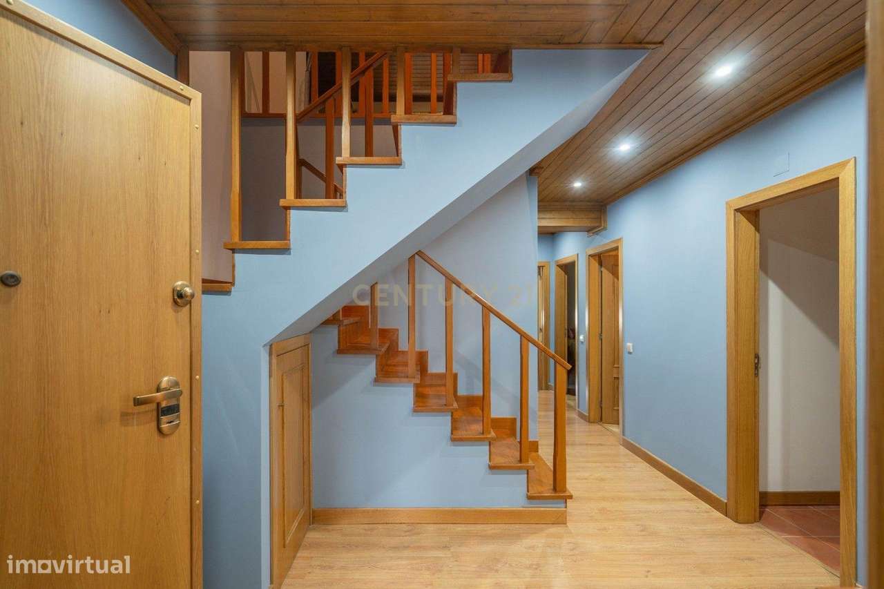 Apartamento  T2 duplex com Garagem - Grande imagem: 3/60