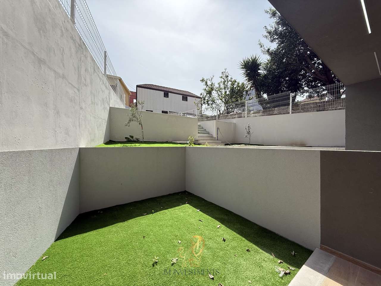 Apartamento Novo T0 com Jardim-20